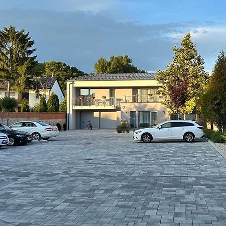 Linden Apartman 104 - Adults Only Мошонмадьяровар Экстерьер фото